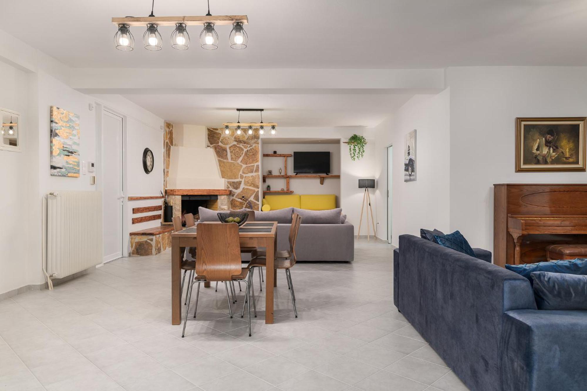 Domelia'S Luxury Apartments Near Airport & Beach Артемида Екстериор снимка